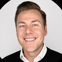 Matthias Schoen, Geschäftsführer und Vertrieb bei 8HIRED